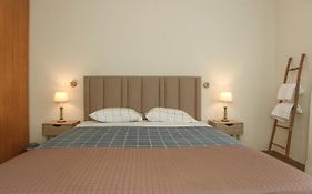 Capelas Blue , Relax & Fun - Up To 14 Guests!